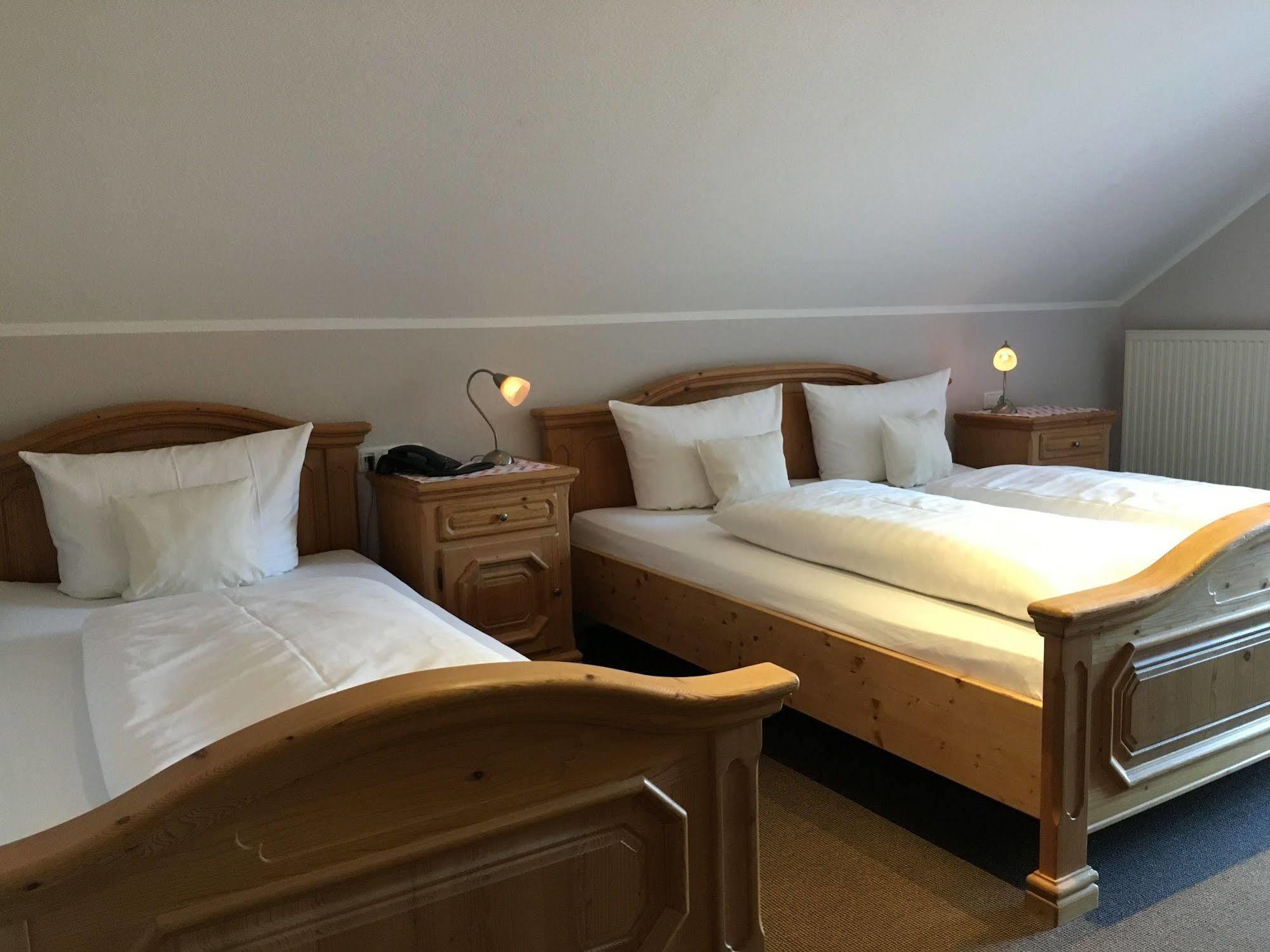 Landhaus Hotel Goeke Hövelhof Екстериор снимка