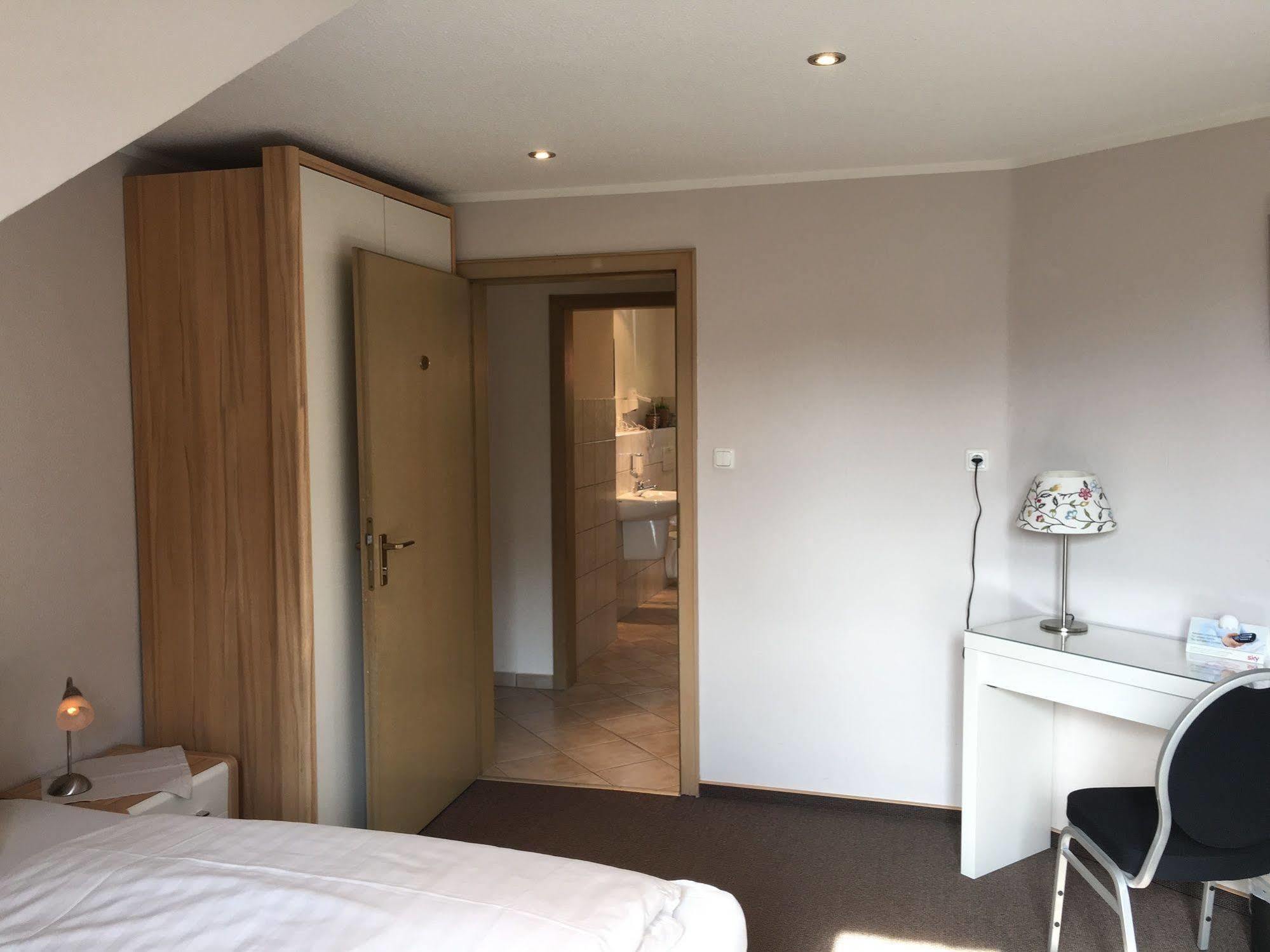 Landhaus Hotel Goeke Hövelhof Екстериор снимка